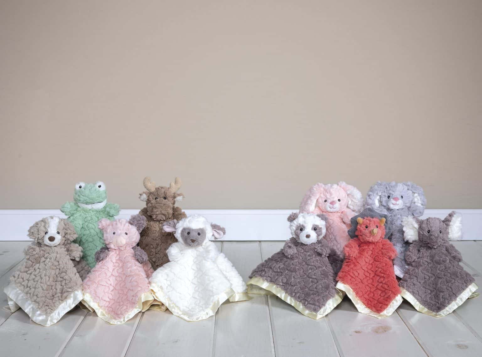 Putty Nursery Lamb Character Blanket – 13×13″ - Image 4