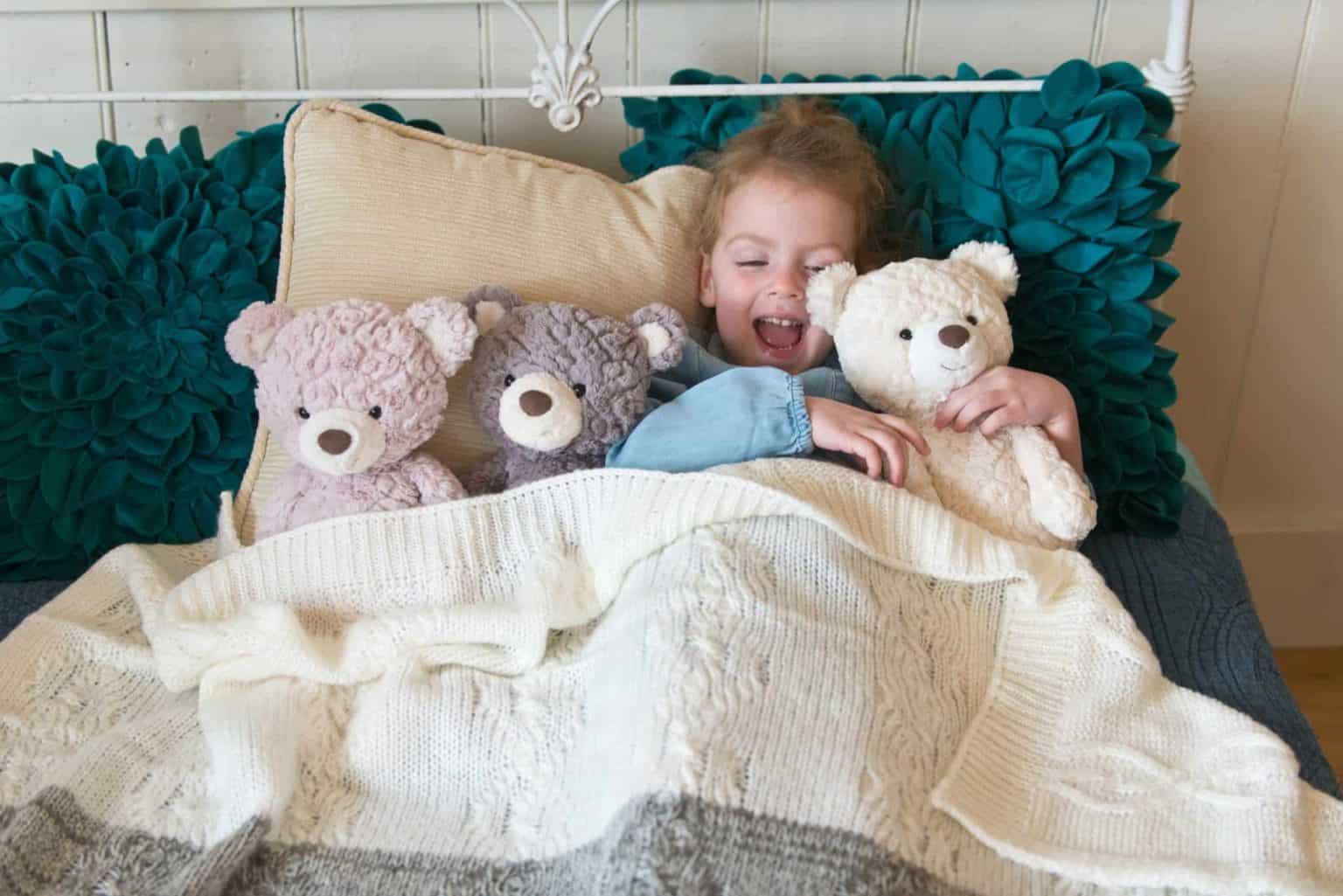 Putty Cream Bear – 17″ - Image 6